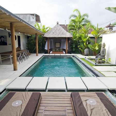 Villa Putih Seminyak Eksteriør billede